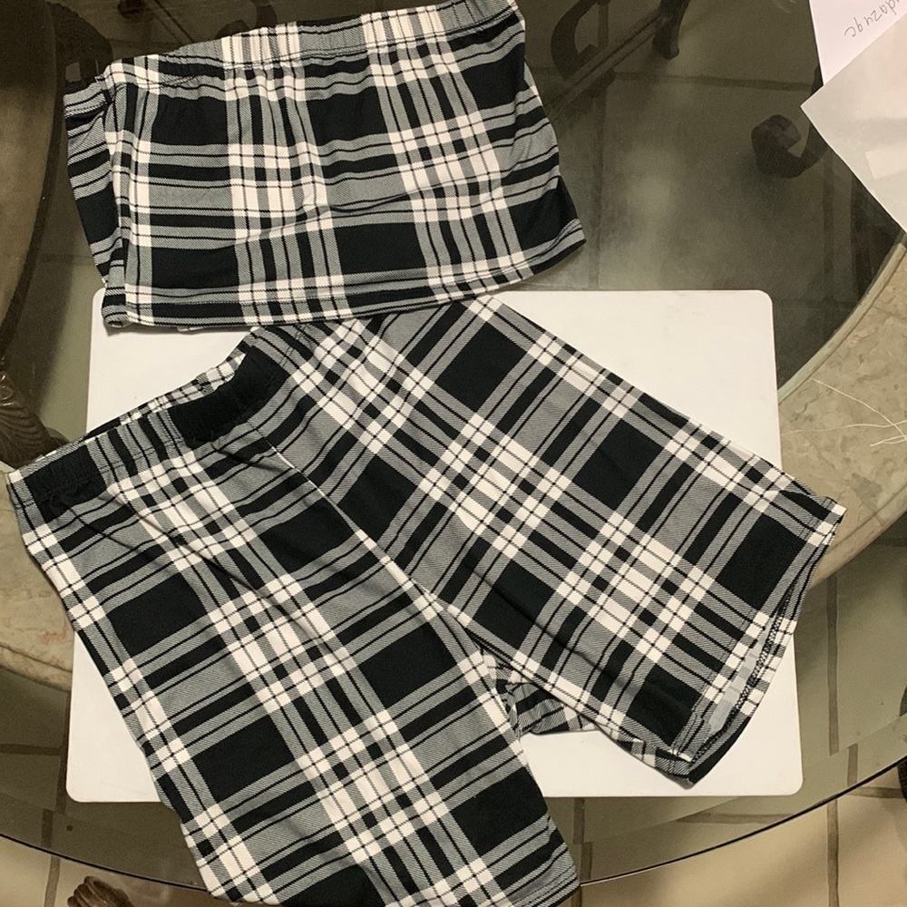 2 piece Black and White stripped short set
